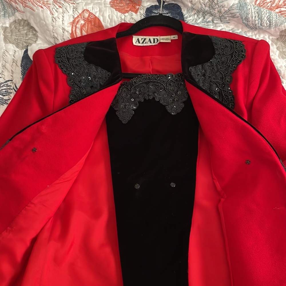 Red blazer set - Picture 5 of 7